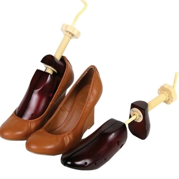 Wood Shoe Stretchers - Picture 3 of 3